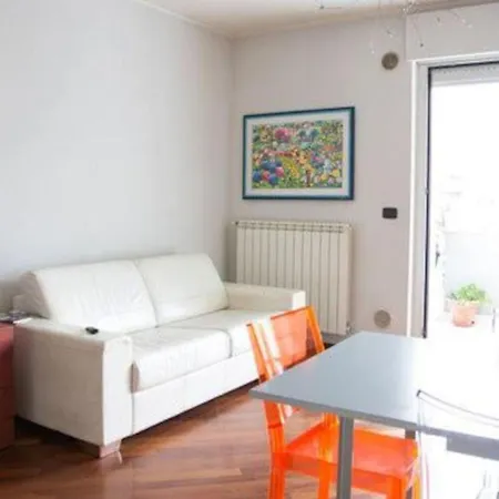 Modern With Jacuzzi In 55 M² Garden View